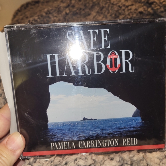 Safe Harbor CD Audiobook - Picture 1 of 3